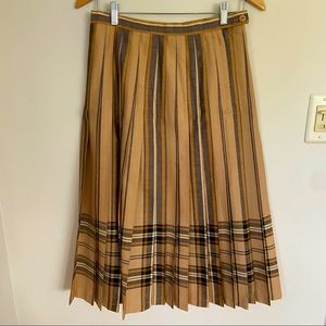 Vintage London House Pleated Skirt